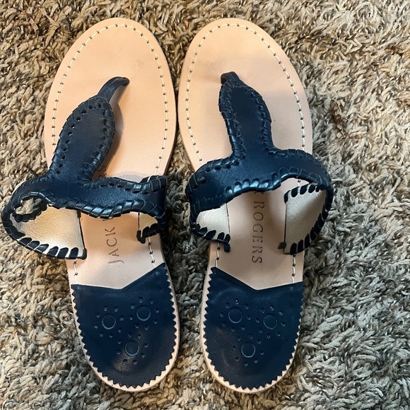 Jack Rogers Shoes - Jack Rogers- Jacks flat signature sandals in midnight size 6 women